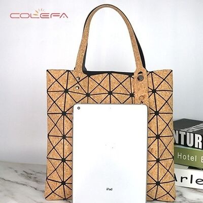 Bark-Patterned Cork Tote Bags Women's Sophisticated Shoulder Bag Fashionable Handbag with Pleated Folds Stylish Shopping Tote